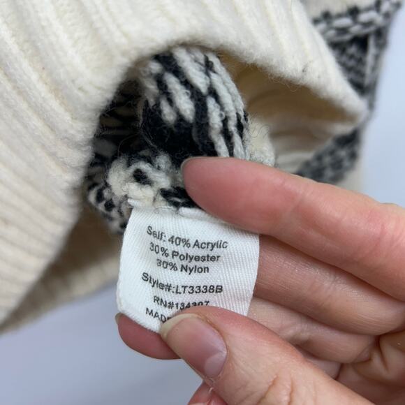 Line and Dot Montana Faire Isle Sweater Medium Chunky Knit Oversized Cream Black - Picture 8 of 8